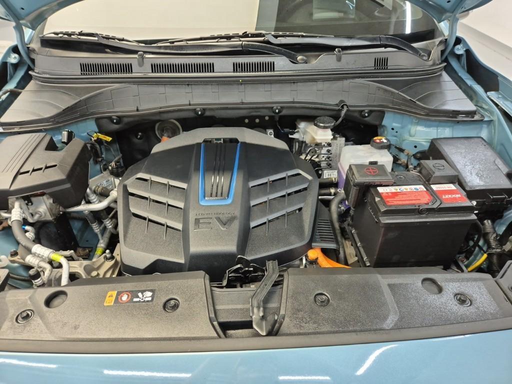 HYUNDAI Kona - Vista 5