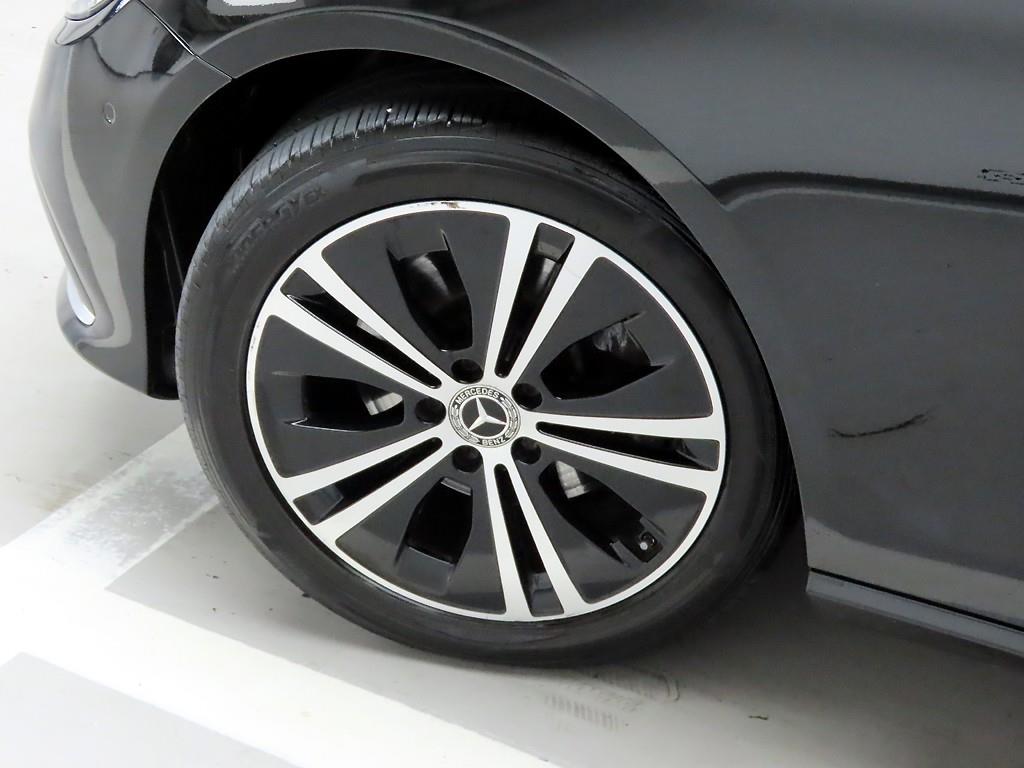 Mercedes Benz E class 2022 Negro - Importación desde Corea - HF Imports Iquique - Foto 19