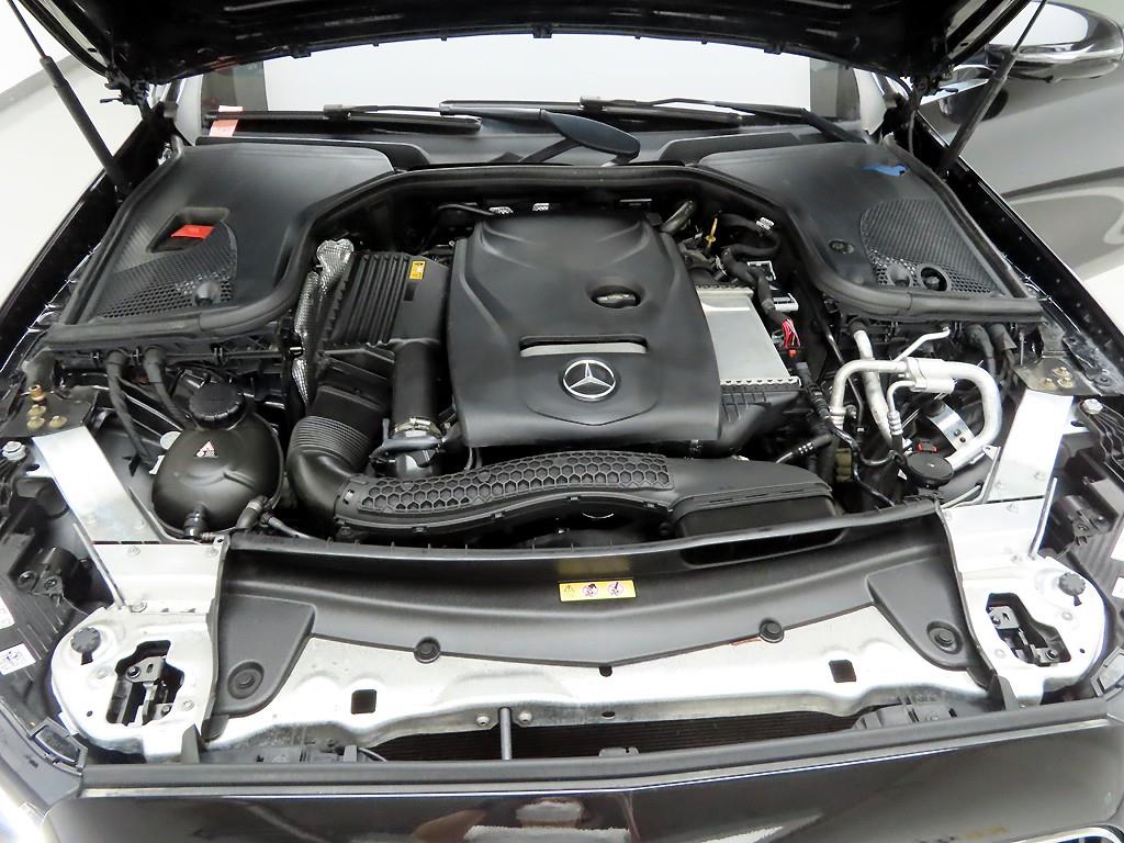 Mercedes Benz E class 2022 Negro - Importación desde Corea - HF Imports Iquique - Foto 20