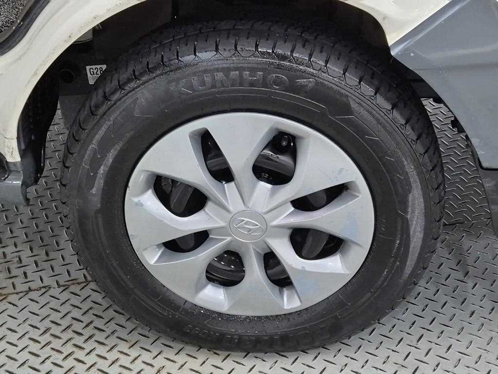 Small Truck Cargo (small) 2019 Blanco - Importación desde Corea - HF Imports Iquique - Foto 18