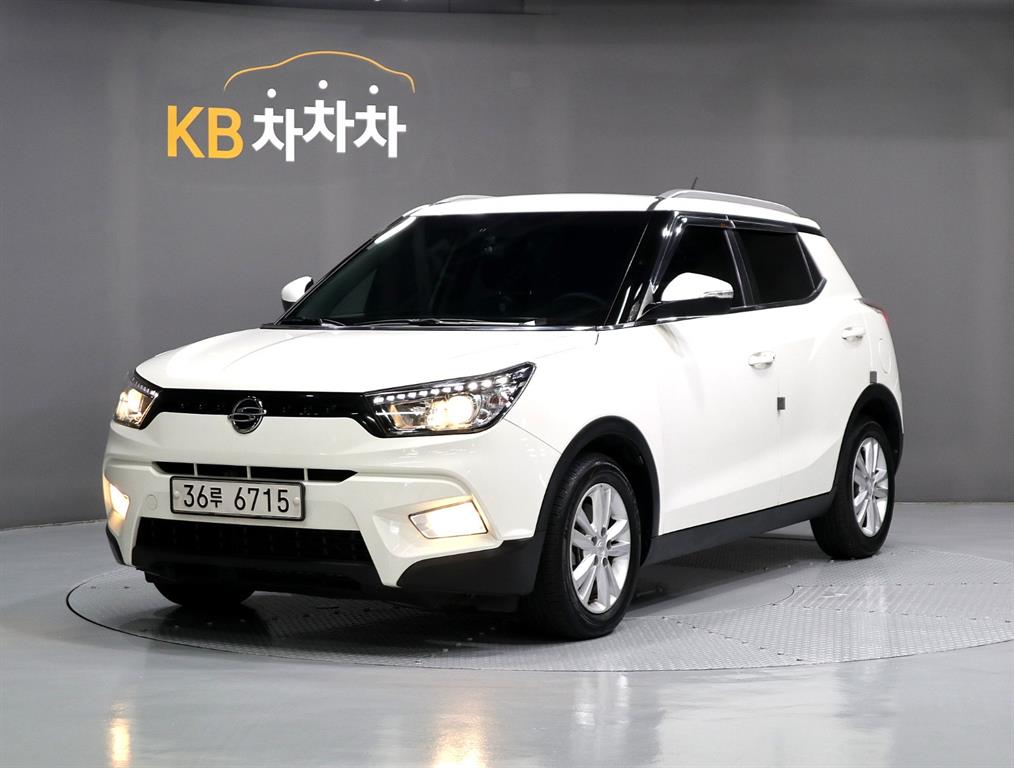 Ssangyong Tivoli 2017 Blanco - Importación desde Corea - HF Imports Iquique - Foto 1