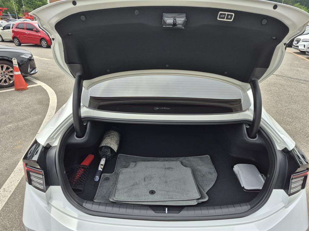 HYUNDAI Sonata - Vista 12