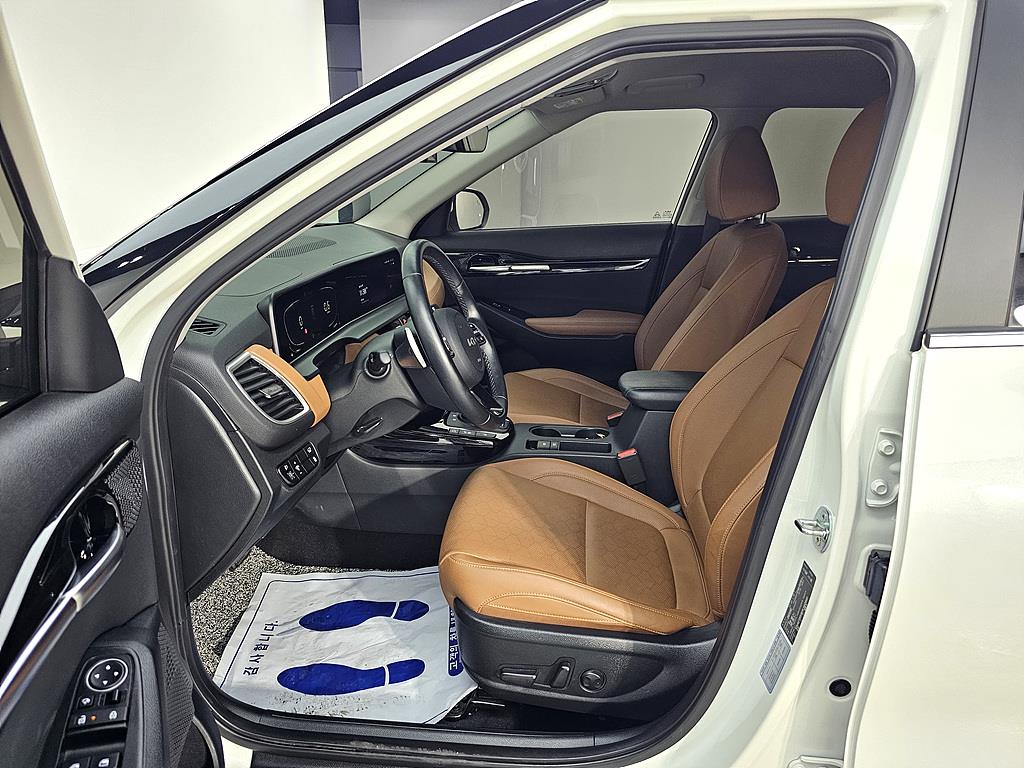 KIA Seltos - Vista 8