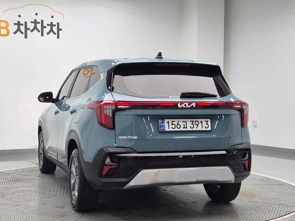KIA Seltos - Vista 2