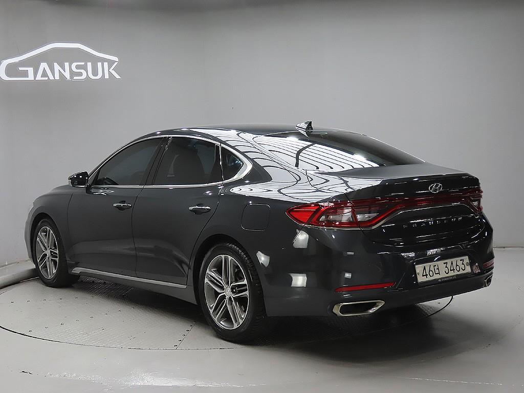 HYUNDAI Grandeur - Vista 5