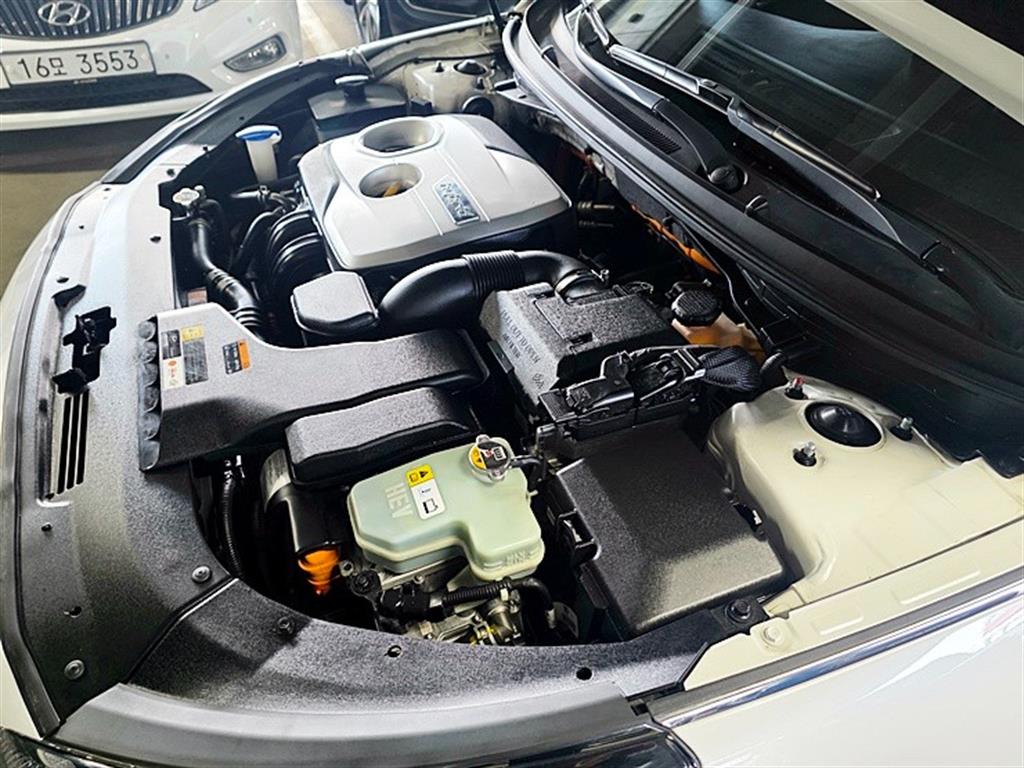 HYUNDAI Sonata - Vista 4