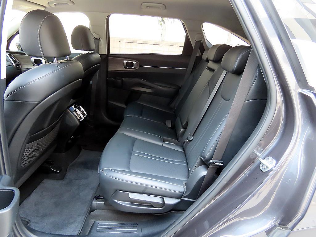 KIA Sorento - Vista 6