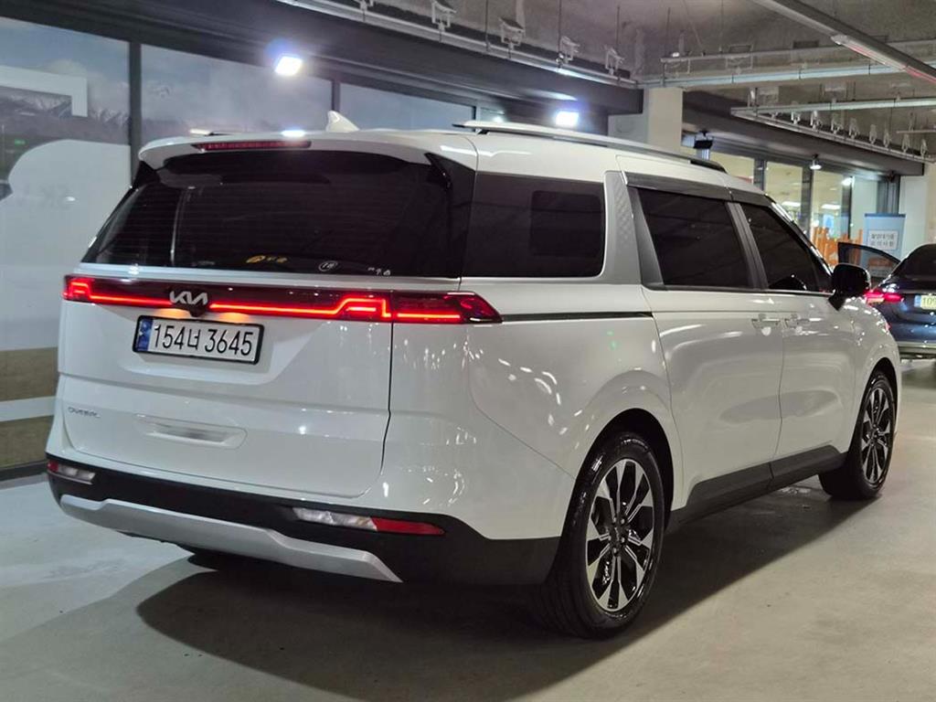 KIA Carnival - Vista 4