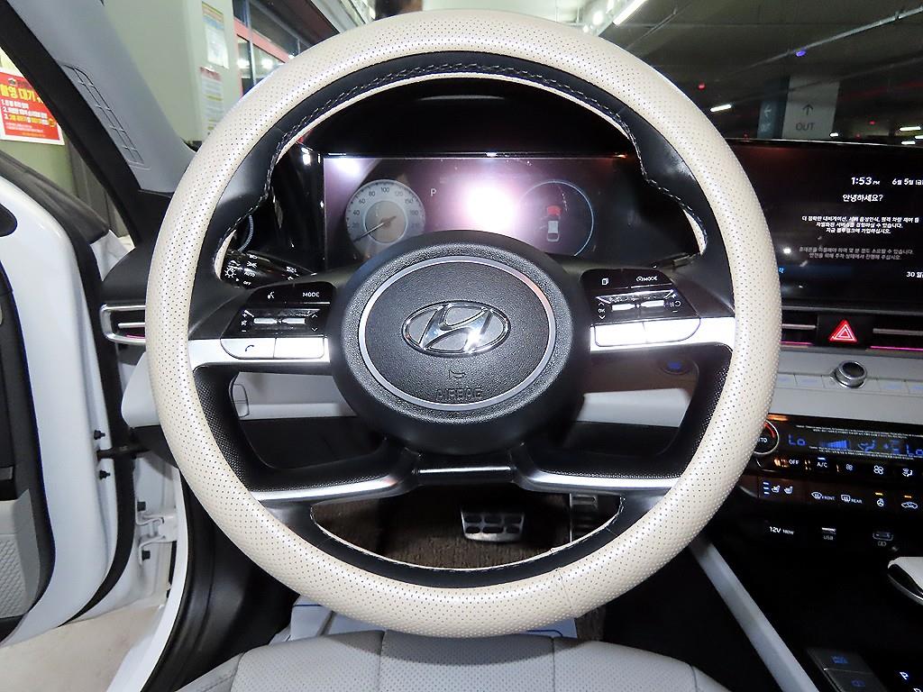HYUNDAI Avante - Vista 8