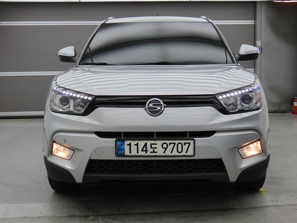 Ssangyong Tivoli - Vista 2
