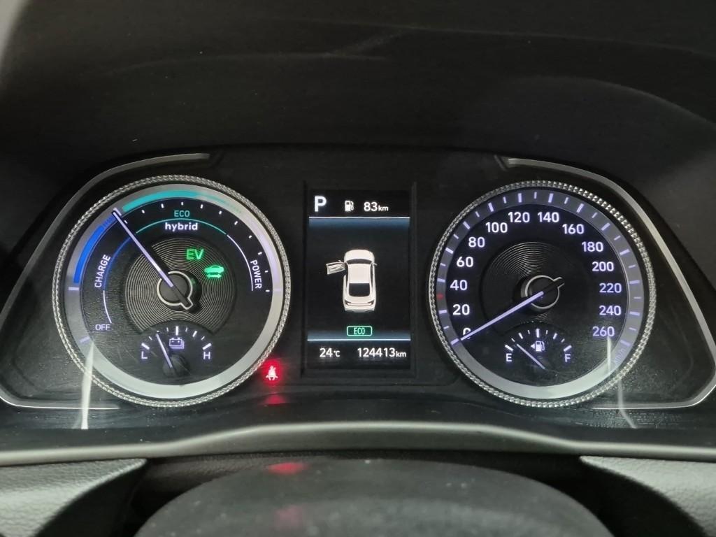 HYUNDAI Sonata - Vista 6
