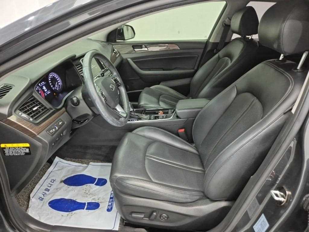 HYUNDAI Sonata - Vista 11