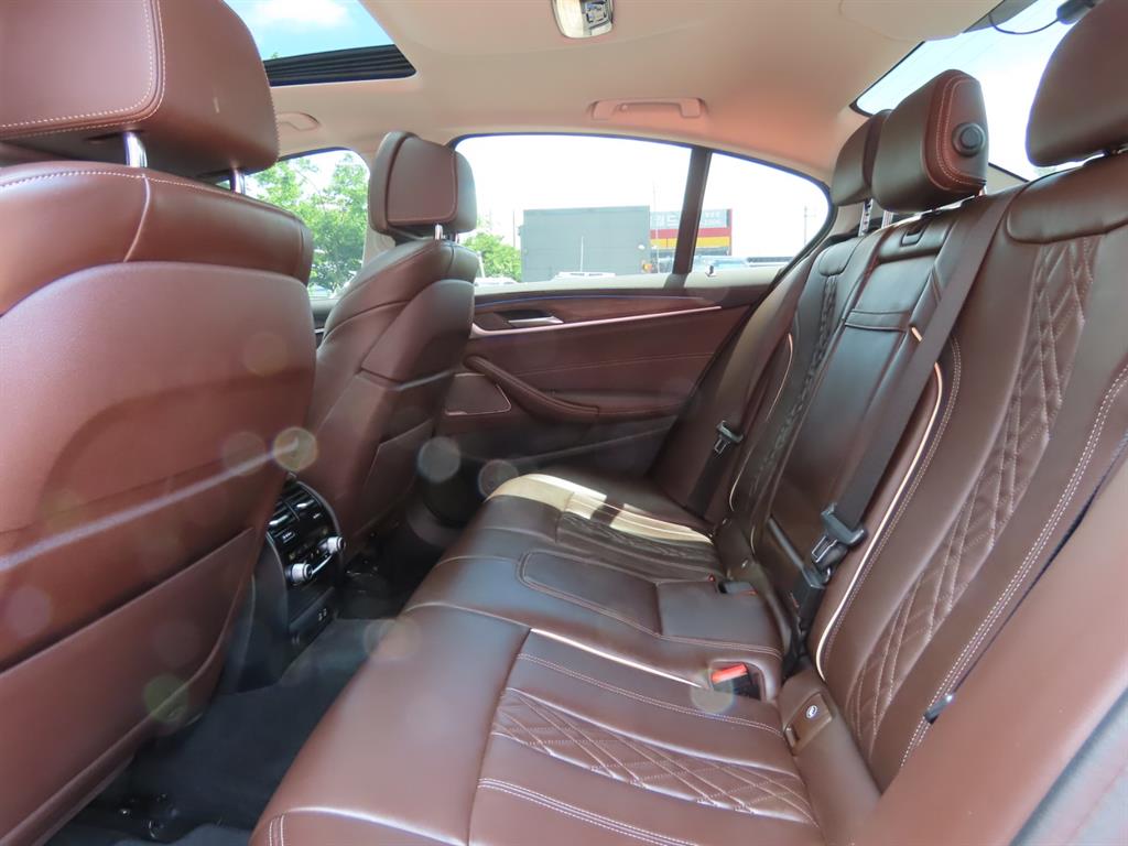BMW 5 Series - Vista 11