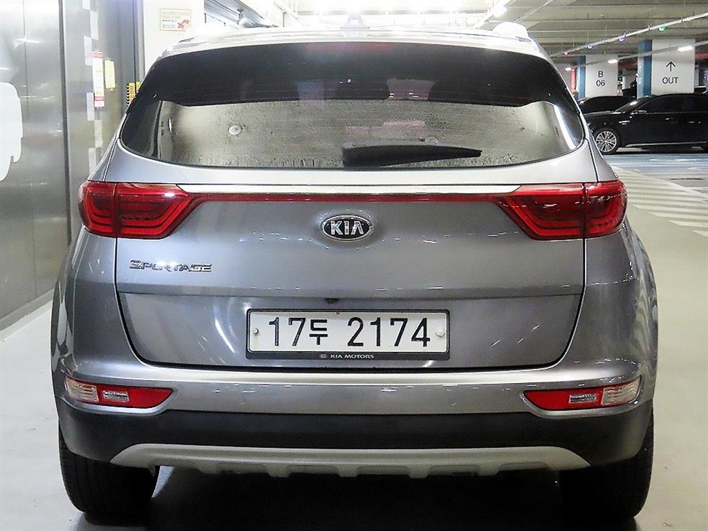KIA Sportage - Vista 5