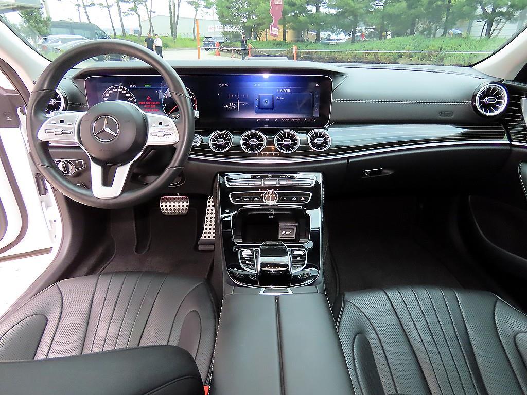 Mercedes Benz CLS Class - Vista 7
