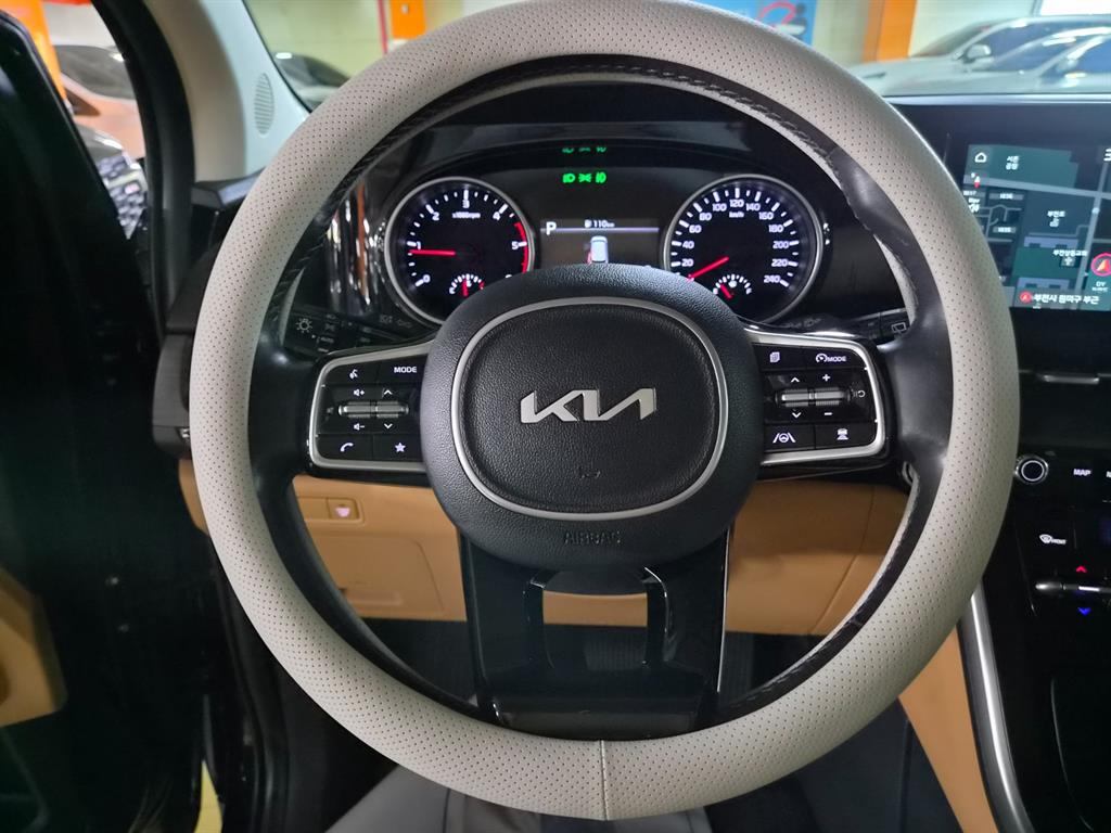 KIA Carnival 2022 Negro - Importación desde Corea - HF Imports Iquique - Foto 16