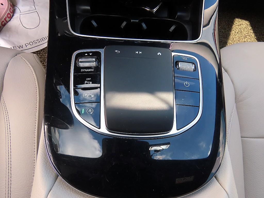 Mercedes Benz E class - Vista 11