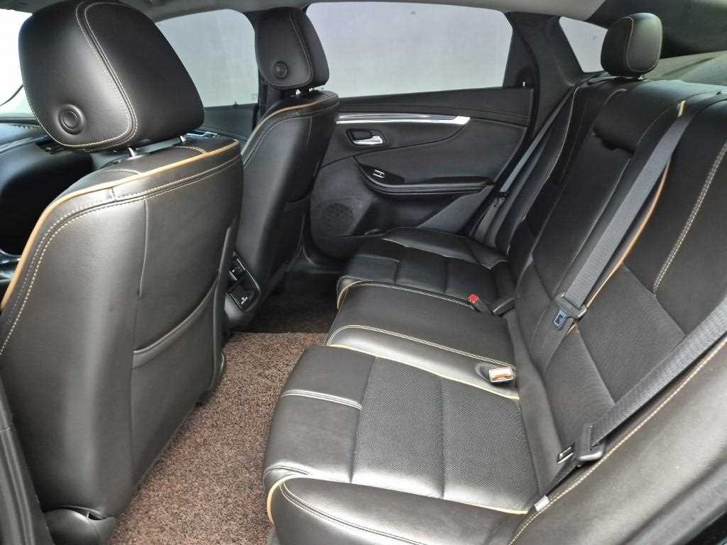 Chevrolet Impala - Vista 12