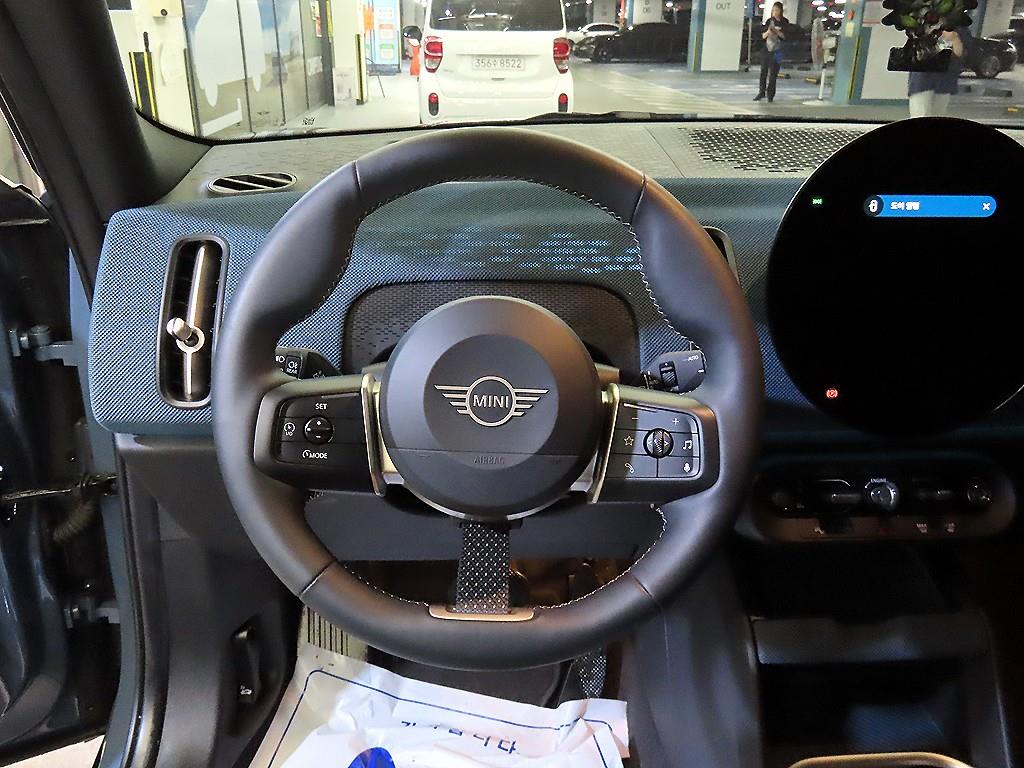 Mini Countryman - Vista 8