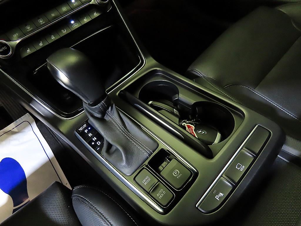 HYUNDAI Grandeur - Vista 12
