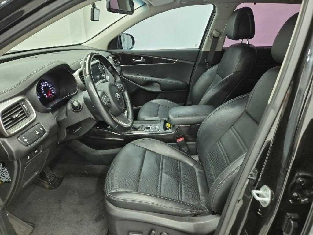 KIA Sorento - Vista 11