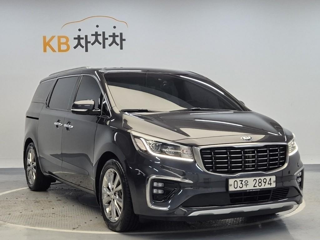 KIA Carnival - Vista 4