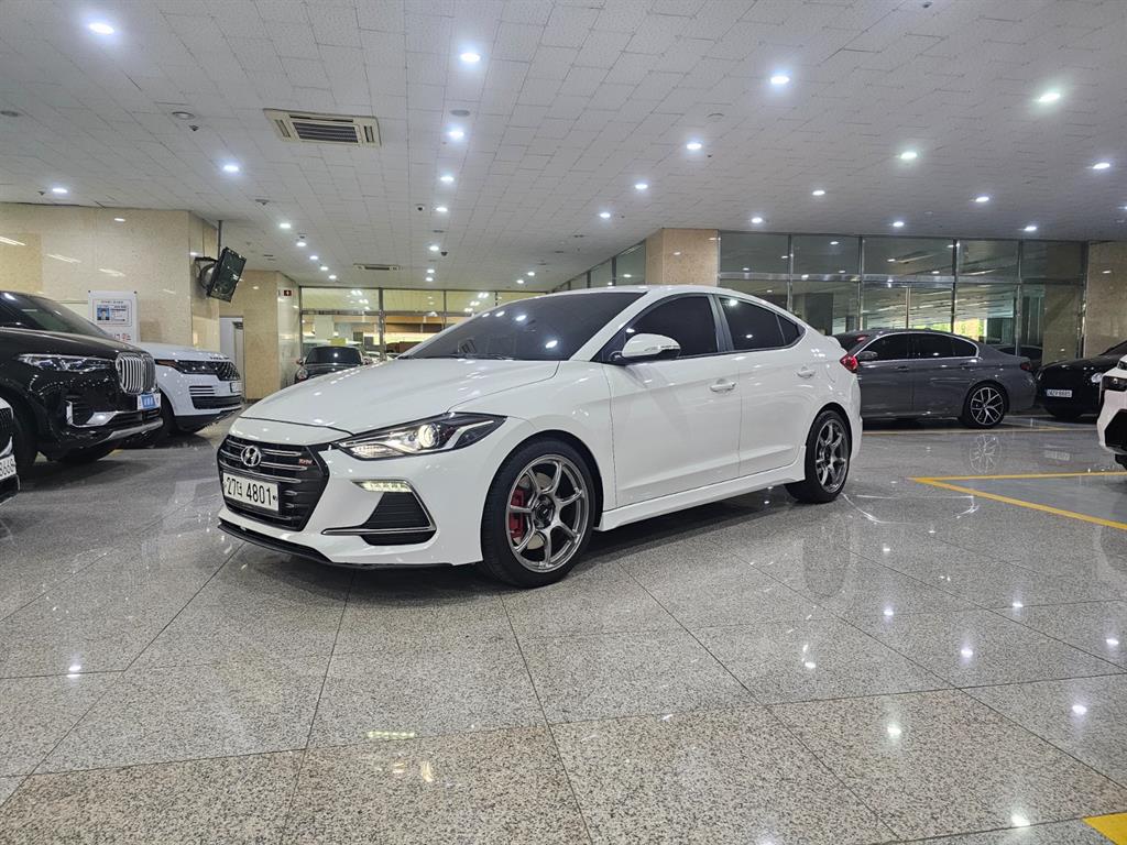 HYUNDAI Avante 2017 Blanco - Importación desde Corea - HF Imports Iquique - Foto 1