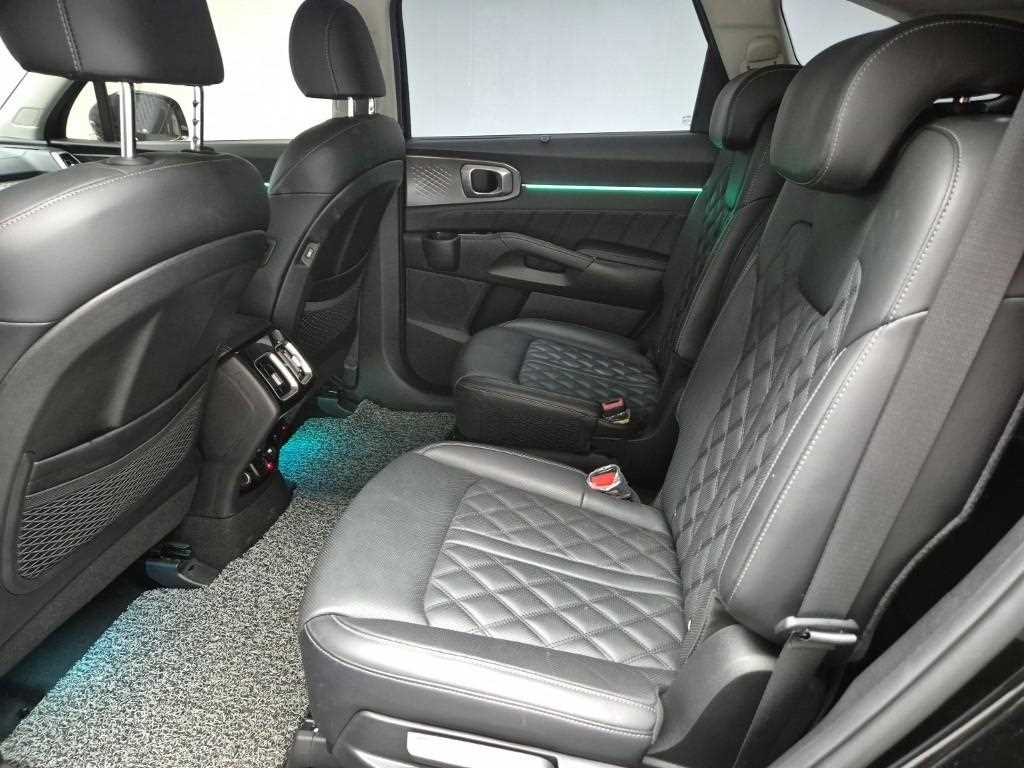 KIA Sorento - Vista 12