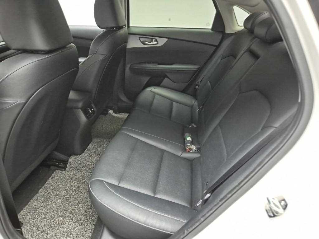 KIA K3 - Vista 12