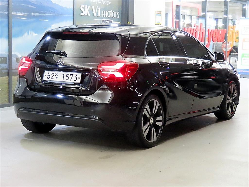 Mercedes Benz A Class - Vista 4