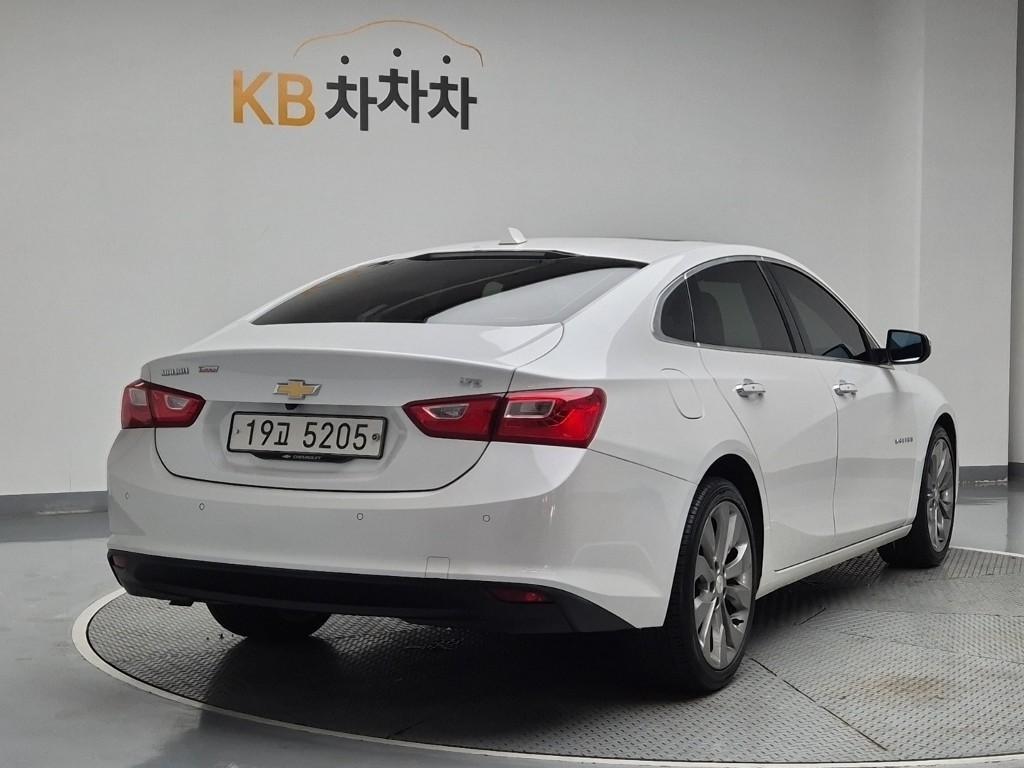 Chevrolet Malibu - Vista 4