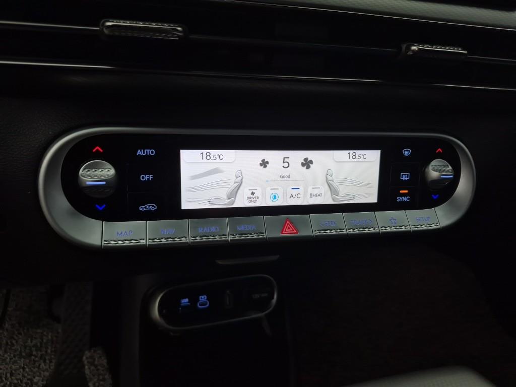 Genesis GV60 - Vista 10