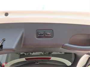KIA Carnival - Vista 12
