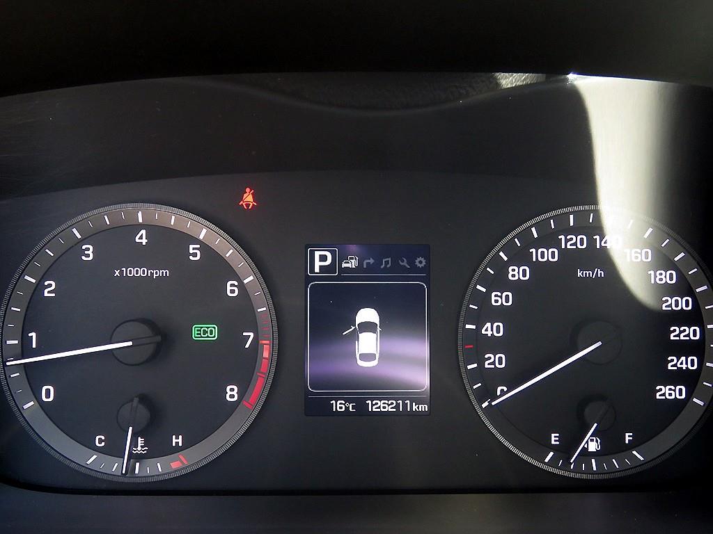HYUNDAI Sonata - Vista 11
