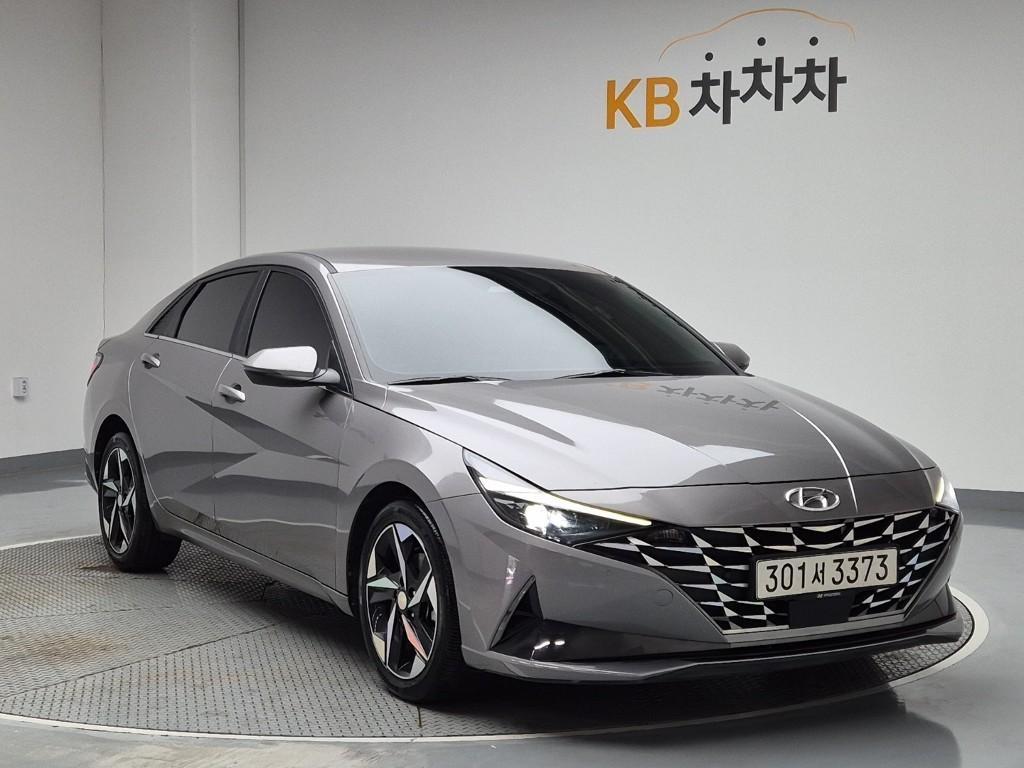 HYUNDAI Avante - Vista 4