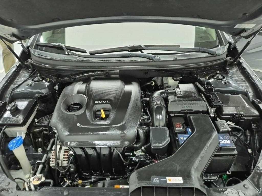 HYUNDAI Sonata - Vista 5