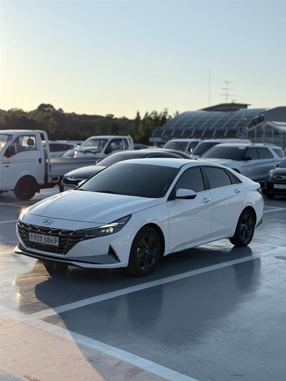 HYUNDAI Avante 2023 Blanco - Importación desde Corea - HF Imports Iquique - Foto 1