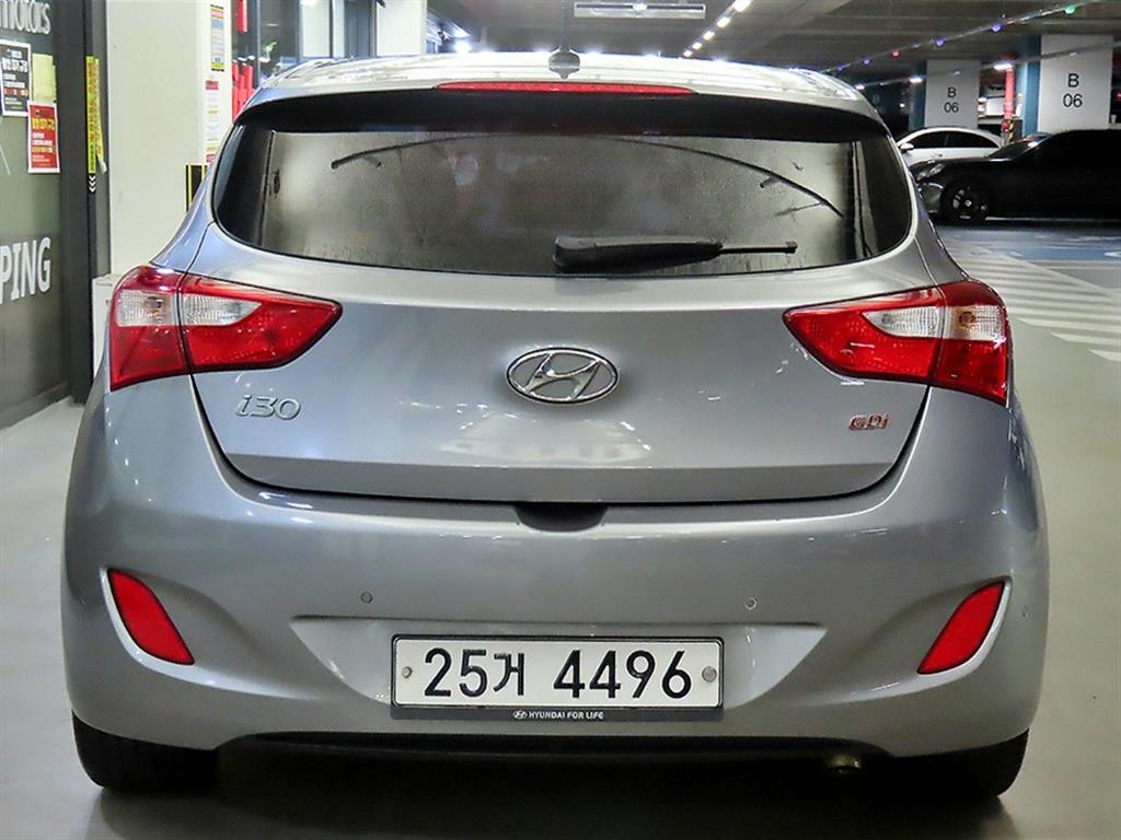 HYUNDAI i30 - Vista 5