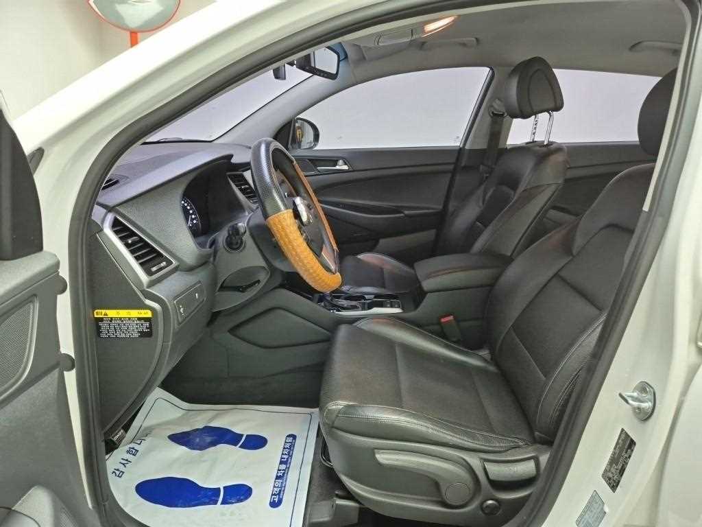 HYUNDAI Tucson - Vista 11