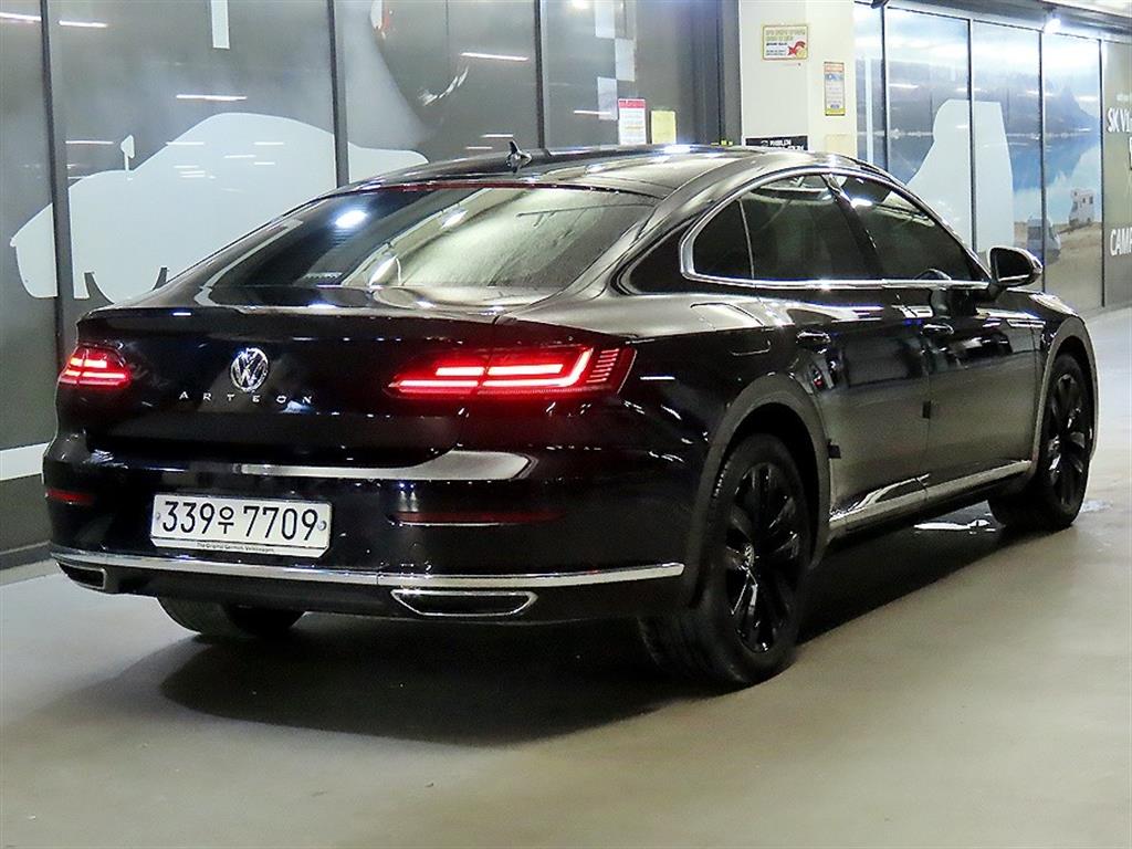 Volkswagen Arteon - Vista 4