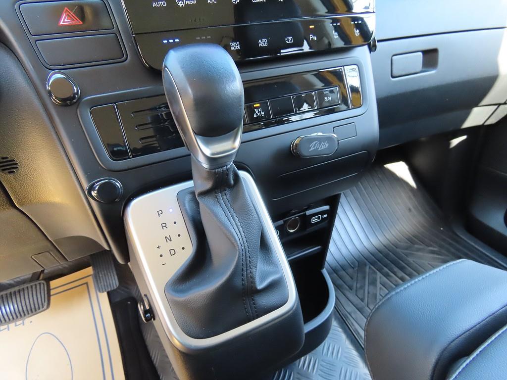HYUNDAI Staria 2023 Amarillo - Importación desde Corea - HF Imports Iquique - Foto 16