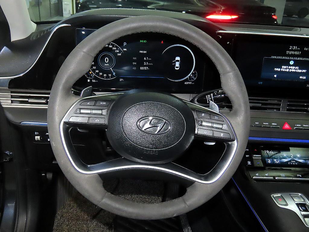 HYUNDAI Grandeur - Vista 8