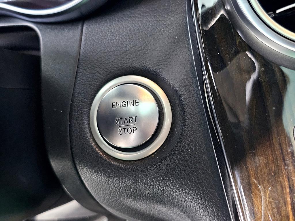 Mercedes Benz GLC Class 2016 Negro - Importación desde Corea - HF Imports Iquique - Foto 14