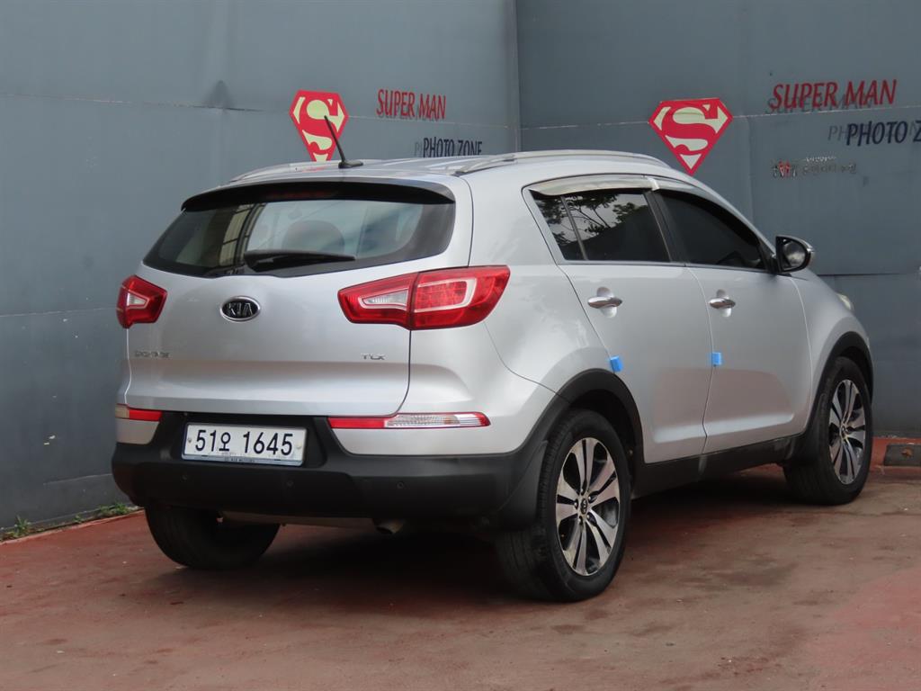 KIA Sportage - Vista 5