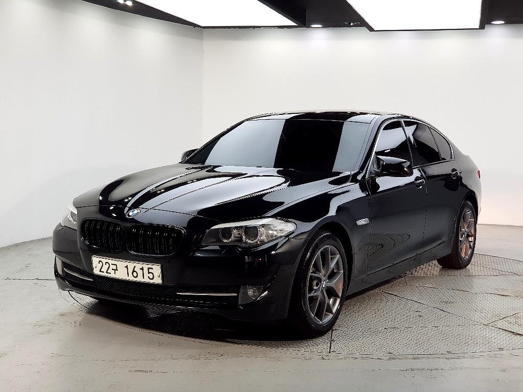 BMW 5 Series 2011 Negro - Importación desde Corea - HF Imports Iquique - Foto 1
