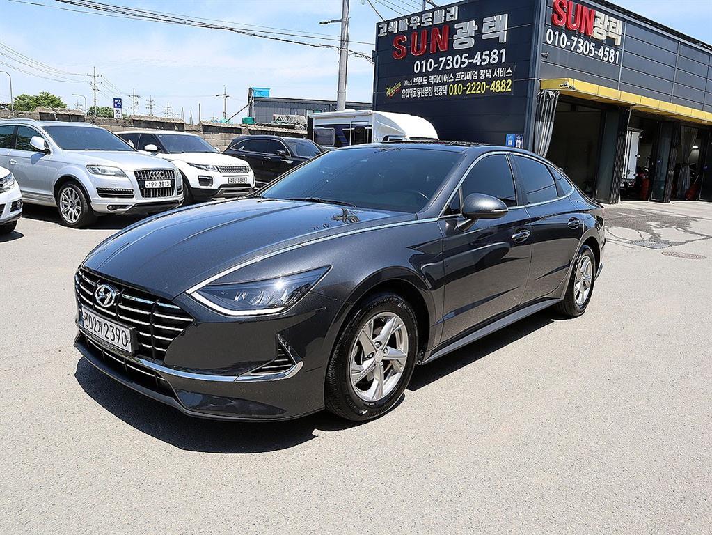 HYUNDAI Sonata - Vista 3