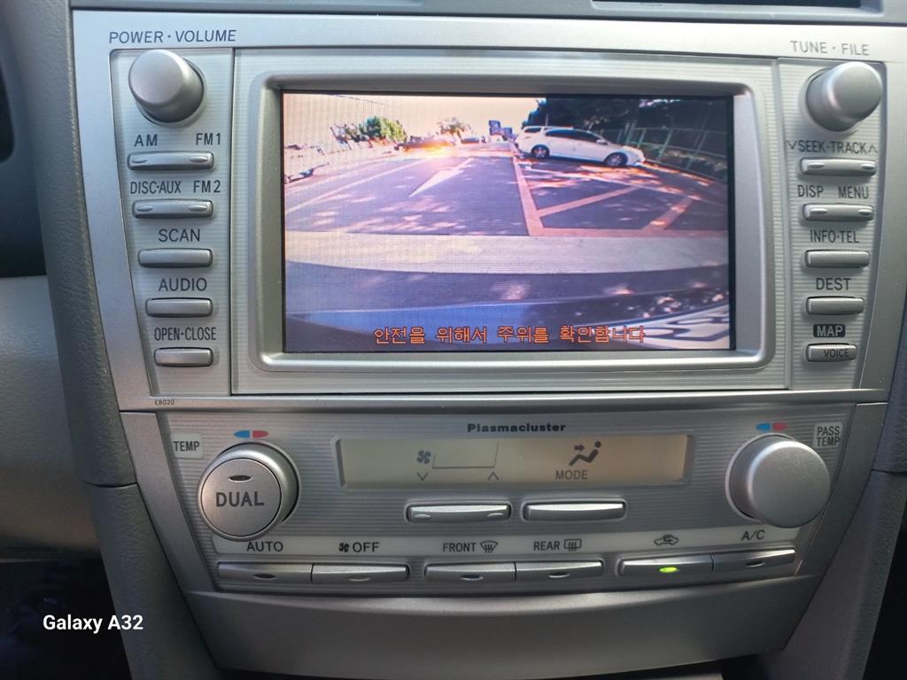 Toyota Camry - Vista 12