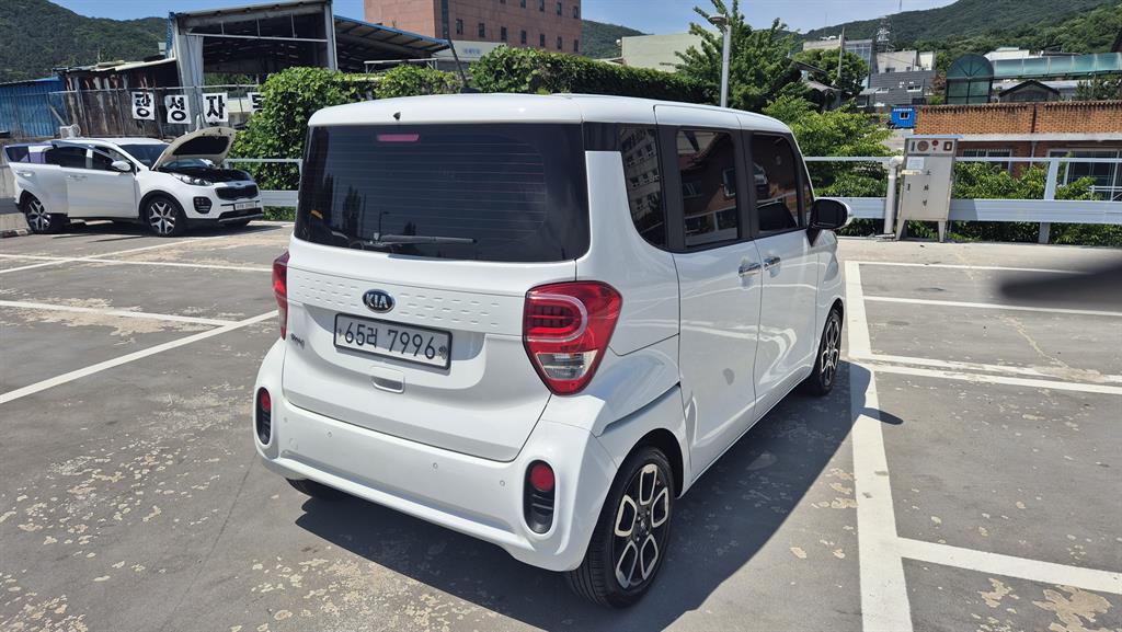 KIA Ray - Vista 2