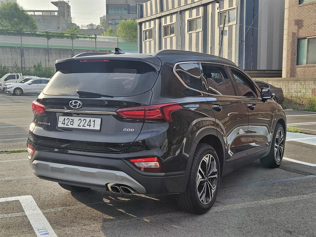 HYUNDAI Santa Fe - Vista 4