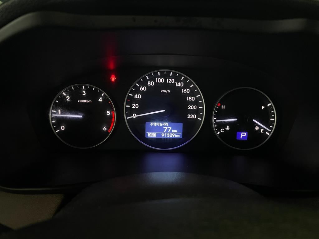 HYUNDAI Starex - Vista 10